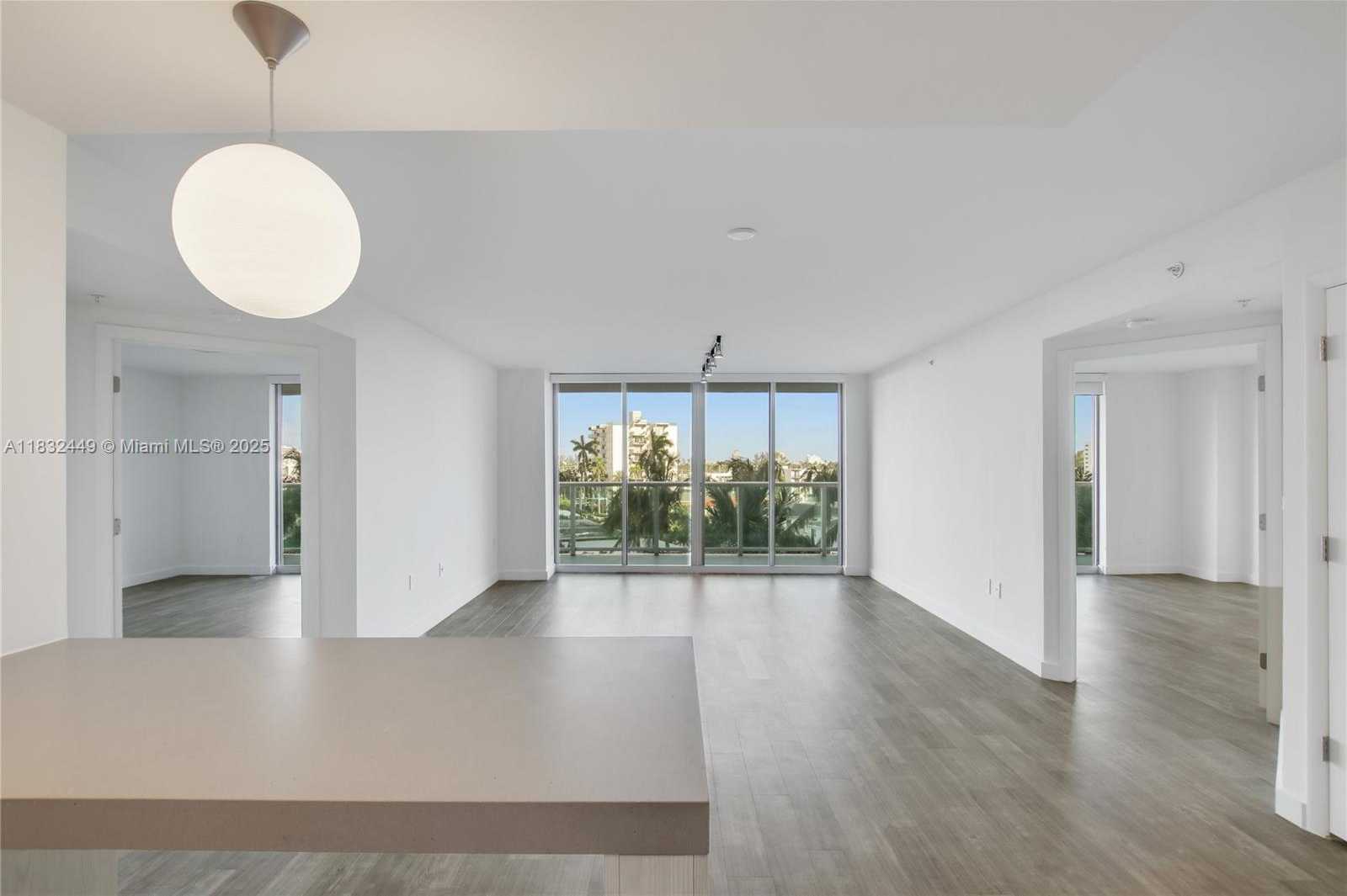 Small Image of 1500 BAY RD #M-0414, Miami Beach Number 5