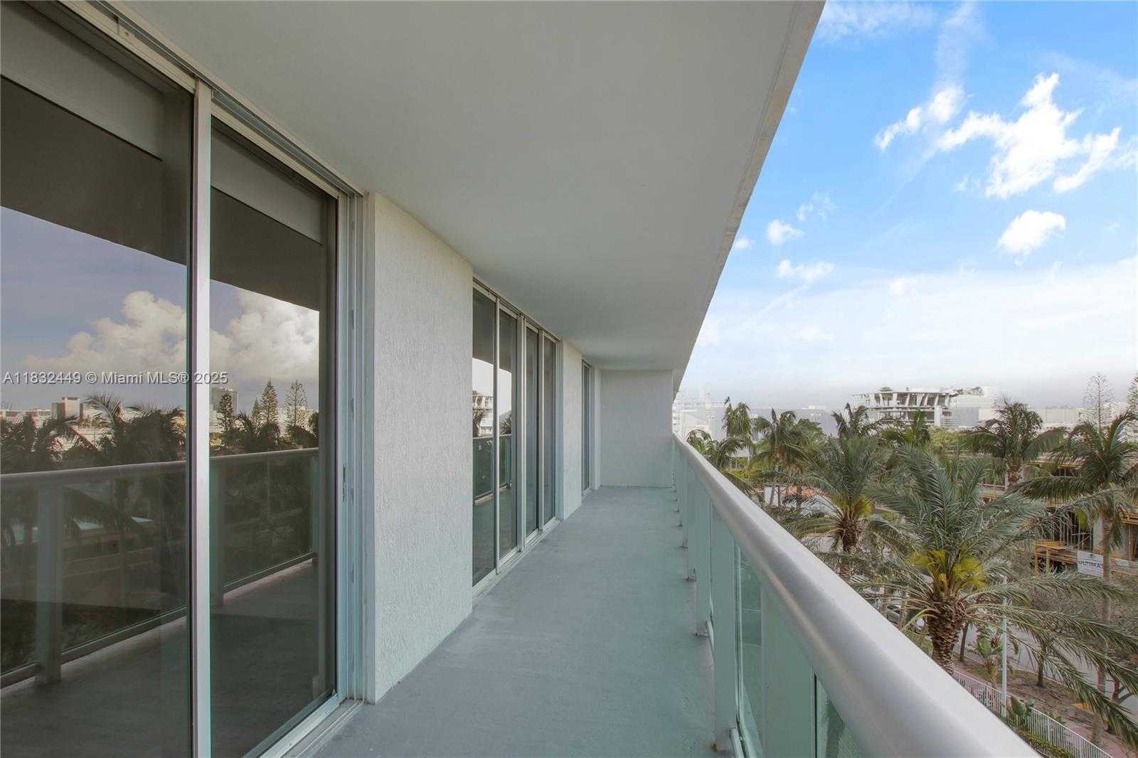 Small Image of 1500 BAY RD #M-0414, Miami Beach Number 9