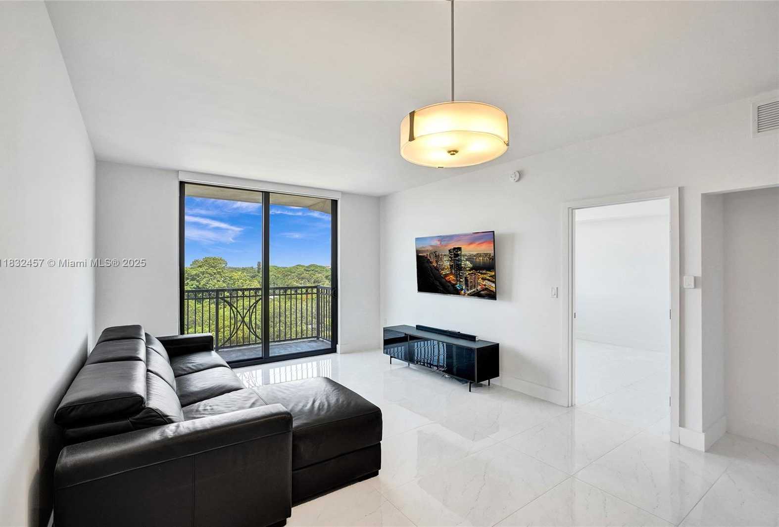 Small Image of 301 ALTARA AVE #729, Coral Gables Number 11