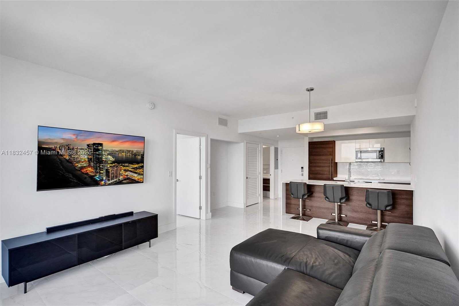 Small Image of 301 ALTARA AVE #729, Coral Gables Number 15