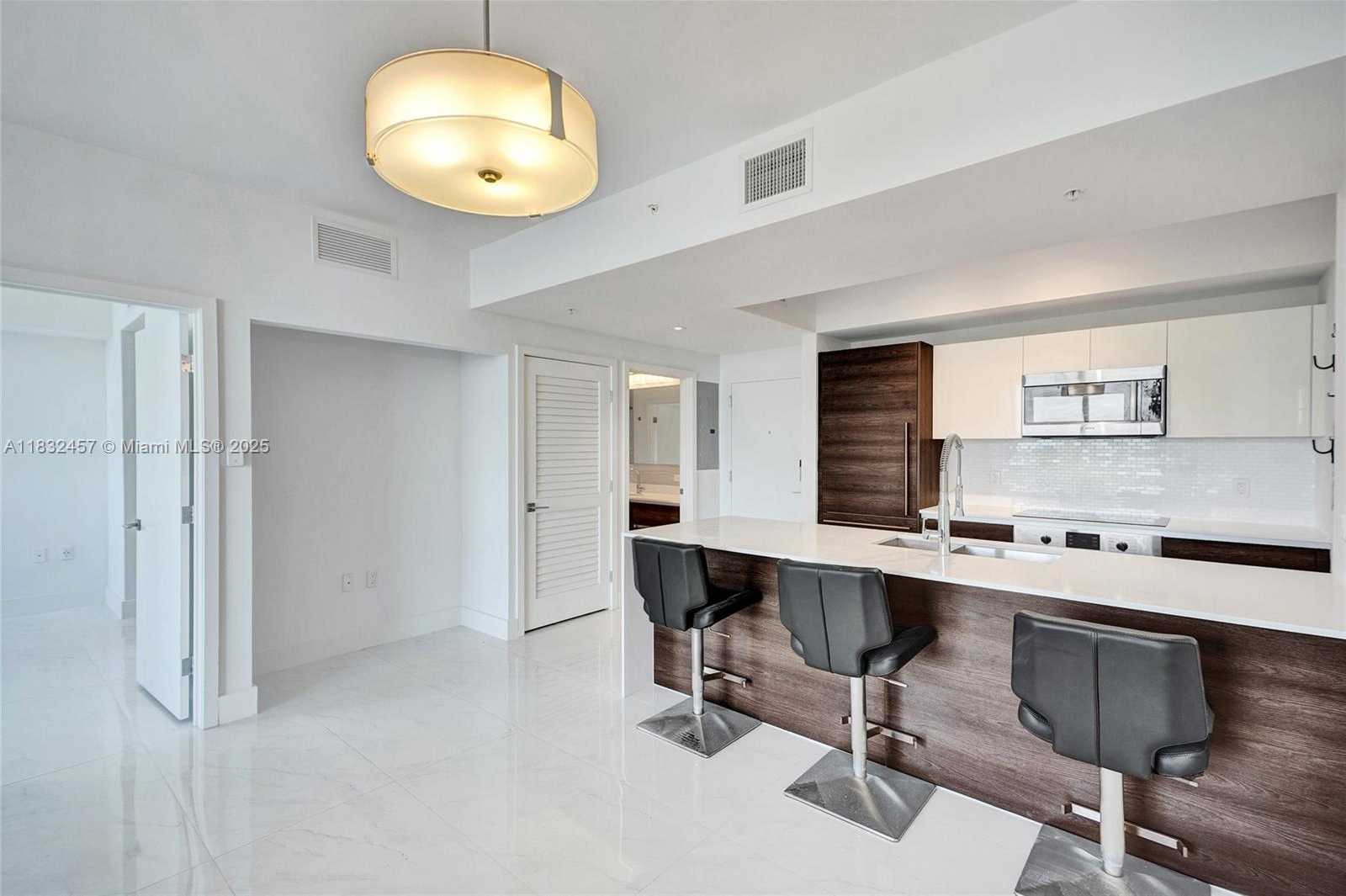 Small Image of 301 ALTARA AVE #729, Coral Gables Number 17