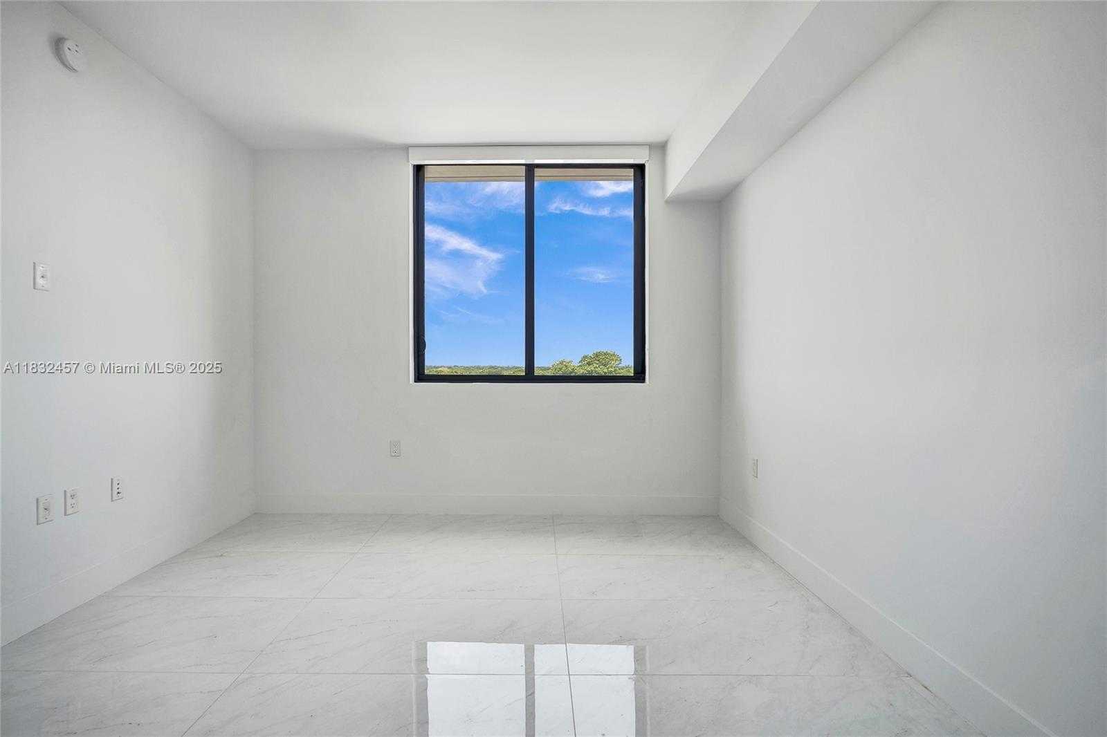 Small Image of 301 ALTARA AVE #729, Coral Gables Number 22