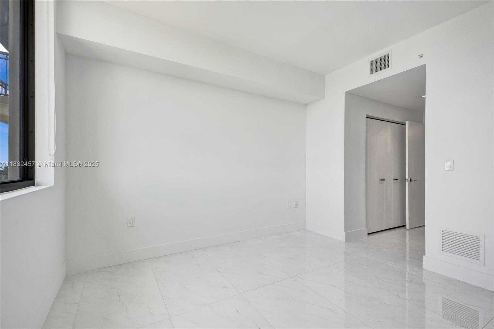 Small Image of 301 ALTARA AVE #729, Coral Gables Number 23