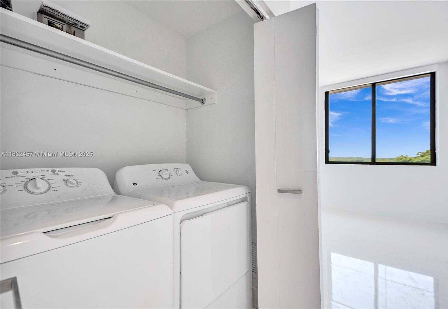 Small Image of 301 ALTARA AVE #729, Coral Gables Number 27