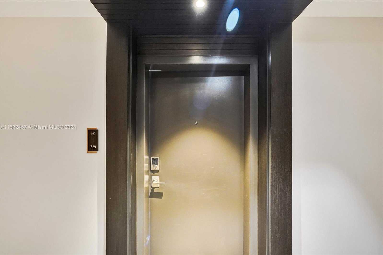 Small Image of 301 ALTARA AVE #729, Coral Gables Number 35