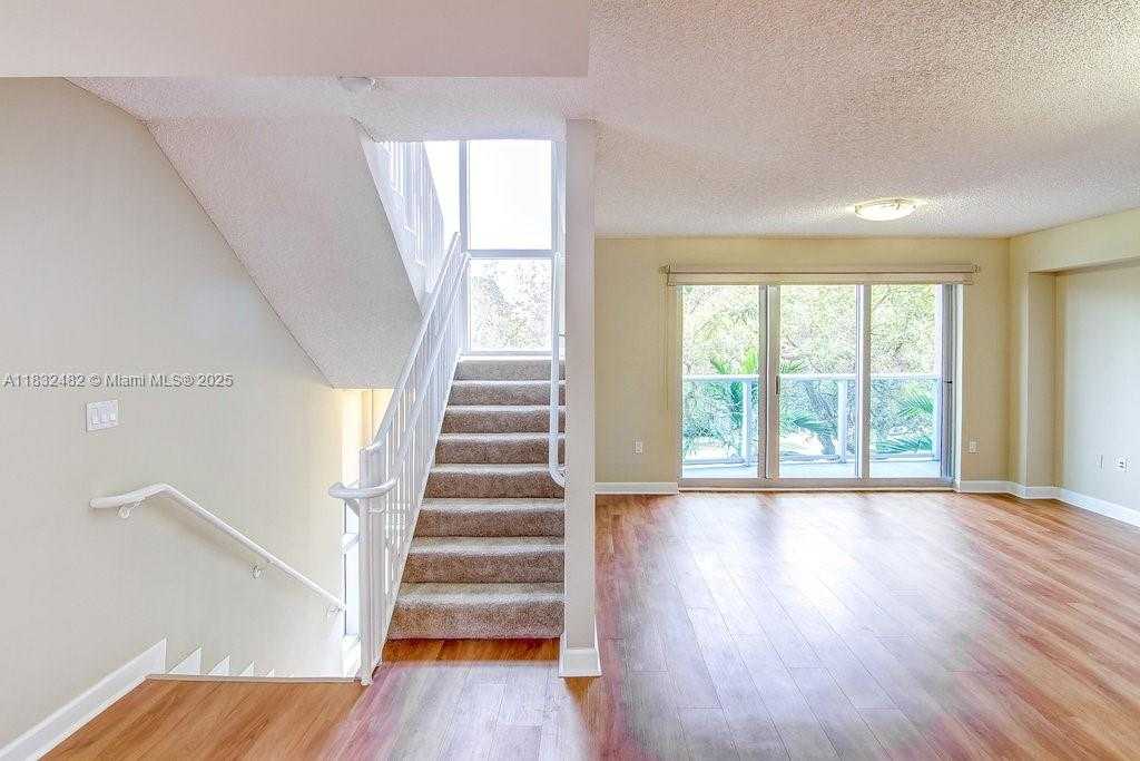 Small Image of 1500 BAY RD #T-1414, Miami Beach Number 13