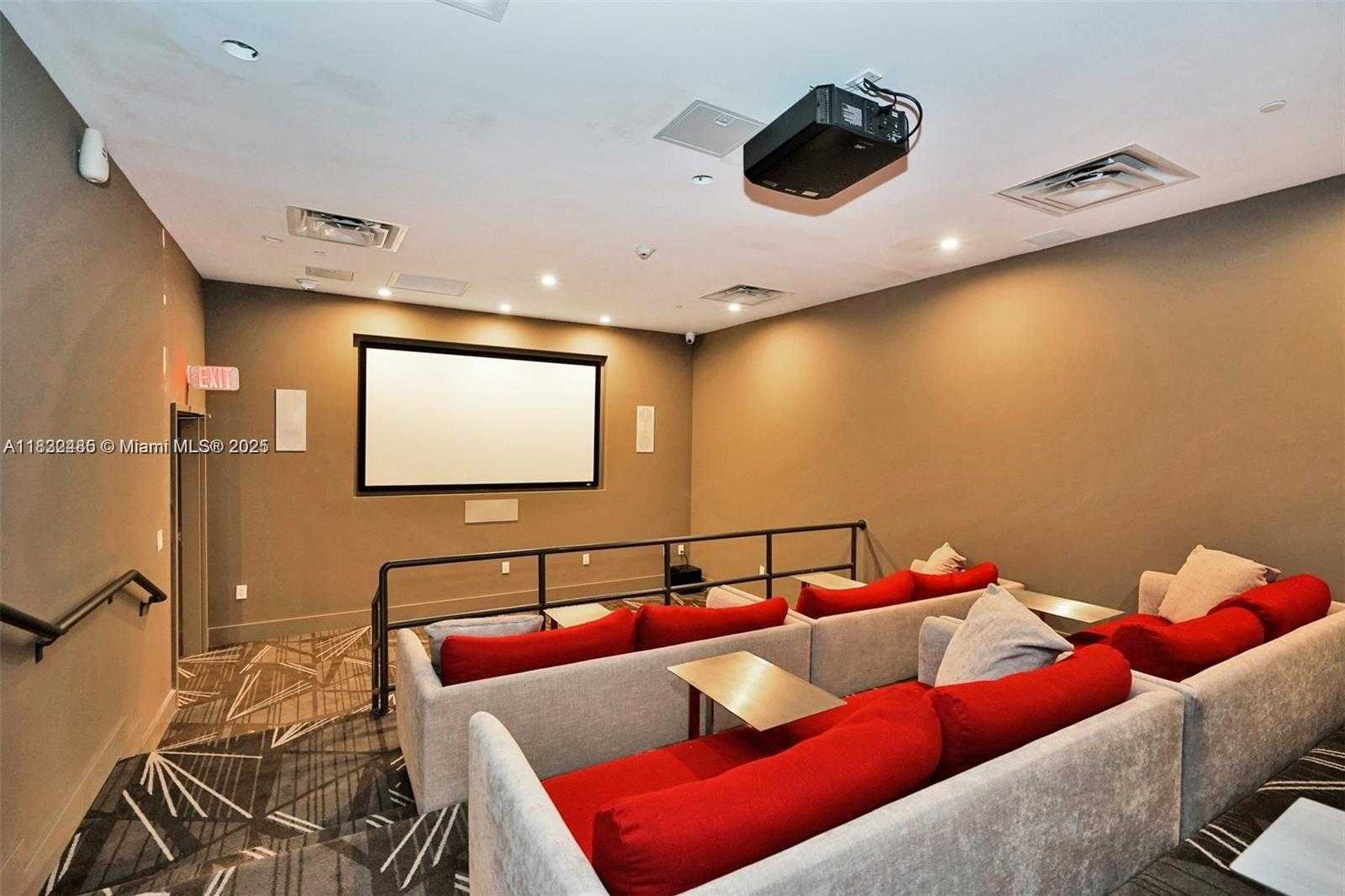 Small Image of 5701 COLLINS AVE #805, Miami Beach Number 28