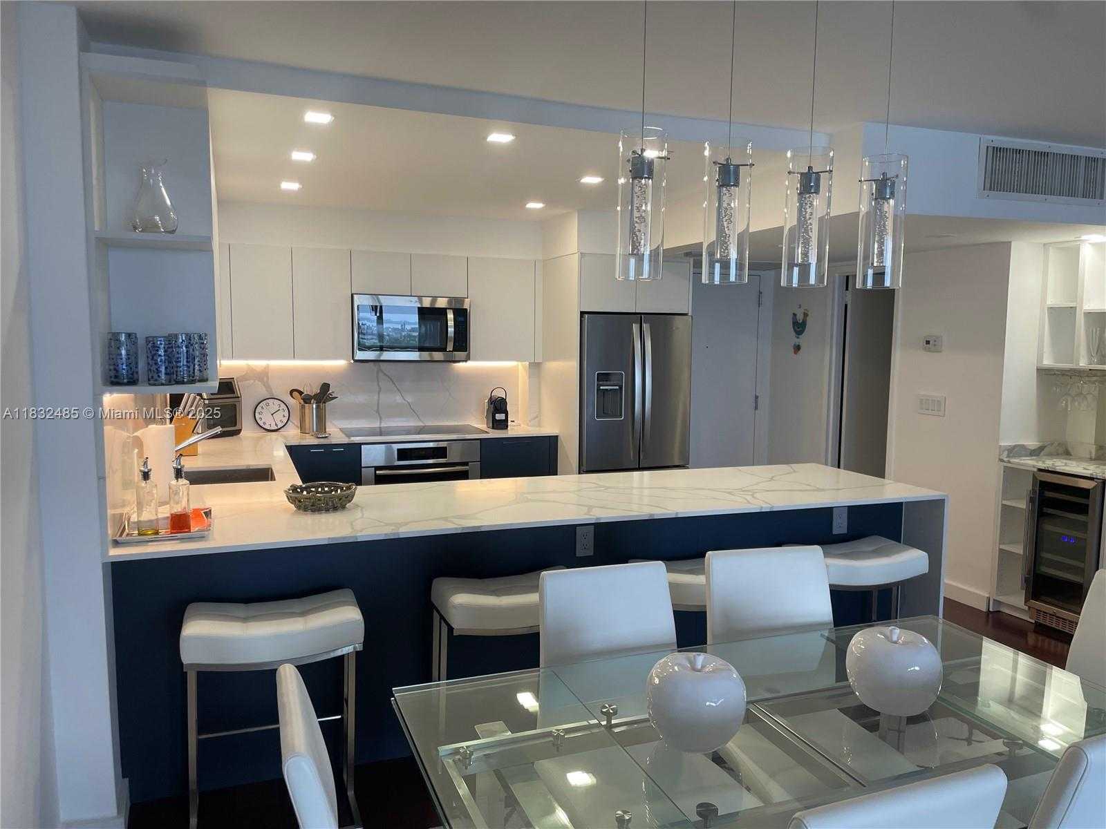 Small Image of 5701 COLLINS AVE #805, Miami Beach Number 7