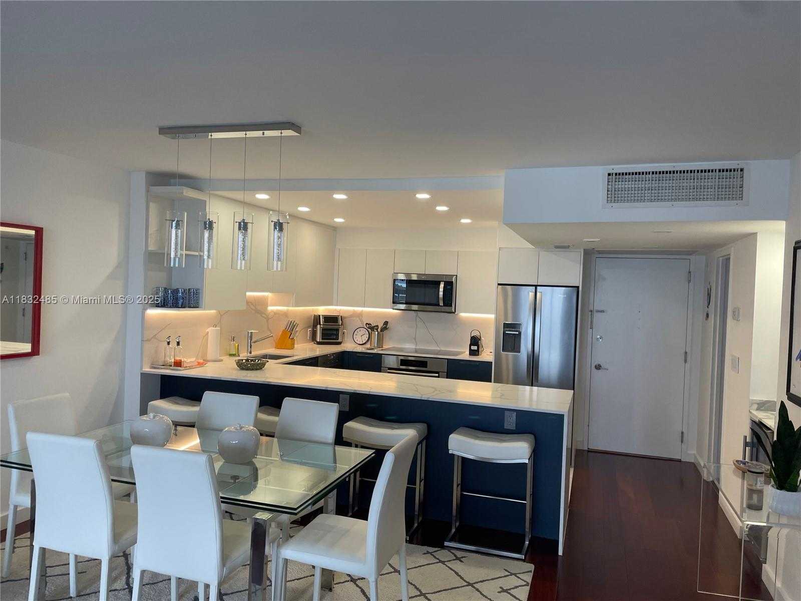 Small Image of 5701 COLLINS AVE #805, Miami Beach Number 8