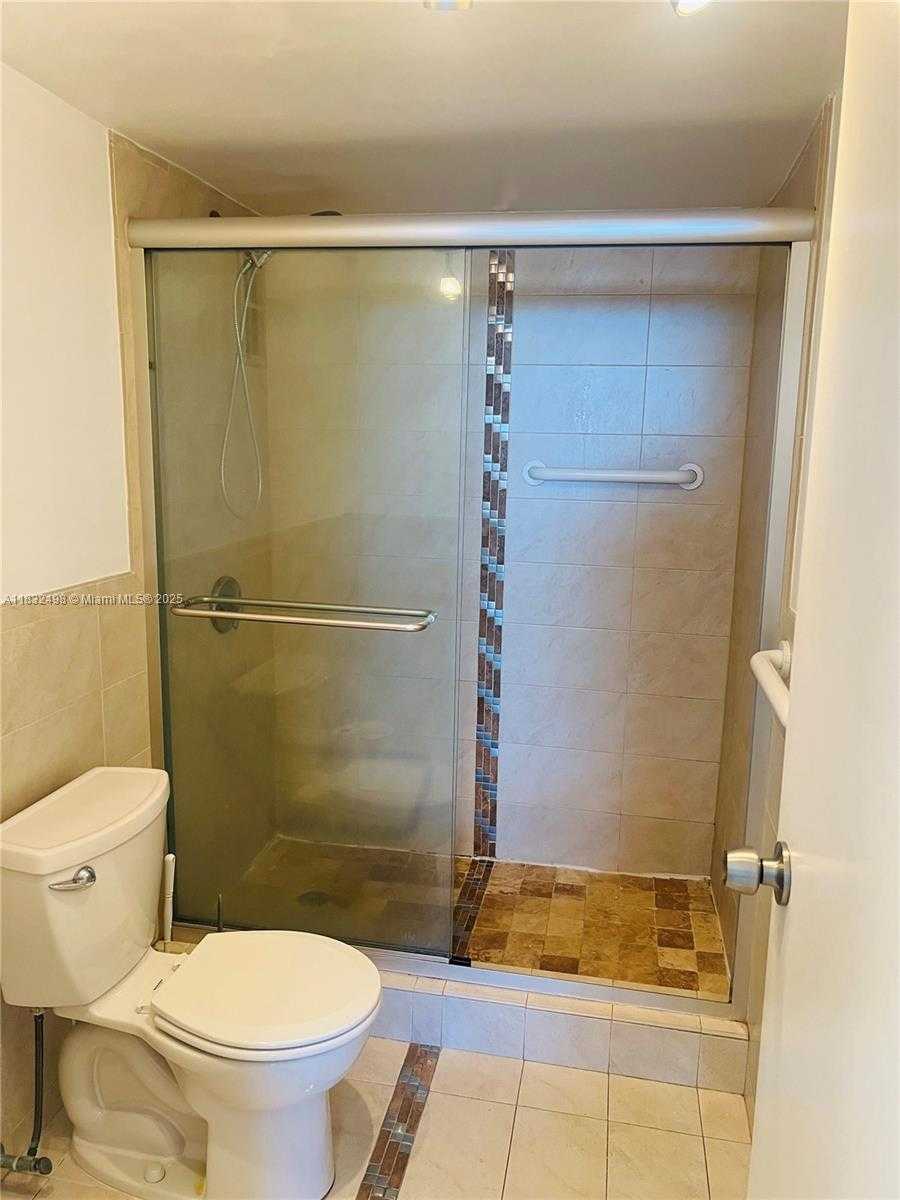 Small Image of 2333 BRICKELL AVE #1115, Miami Number 18