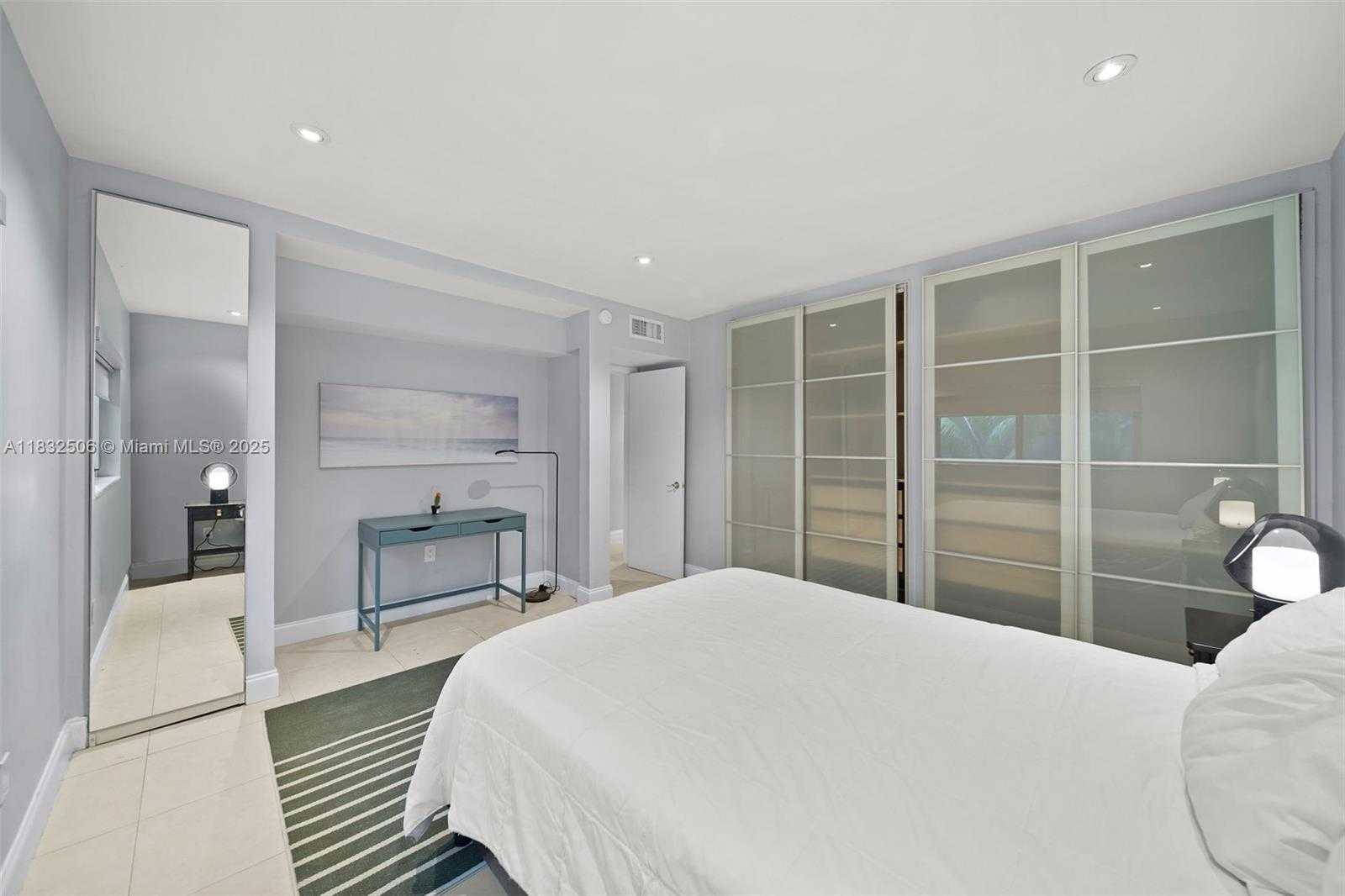 Small Image of 1145 101ST ST #4, Bay Harbor Islands Number 15