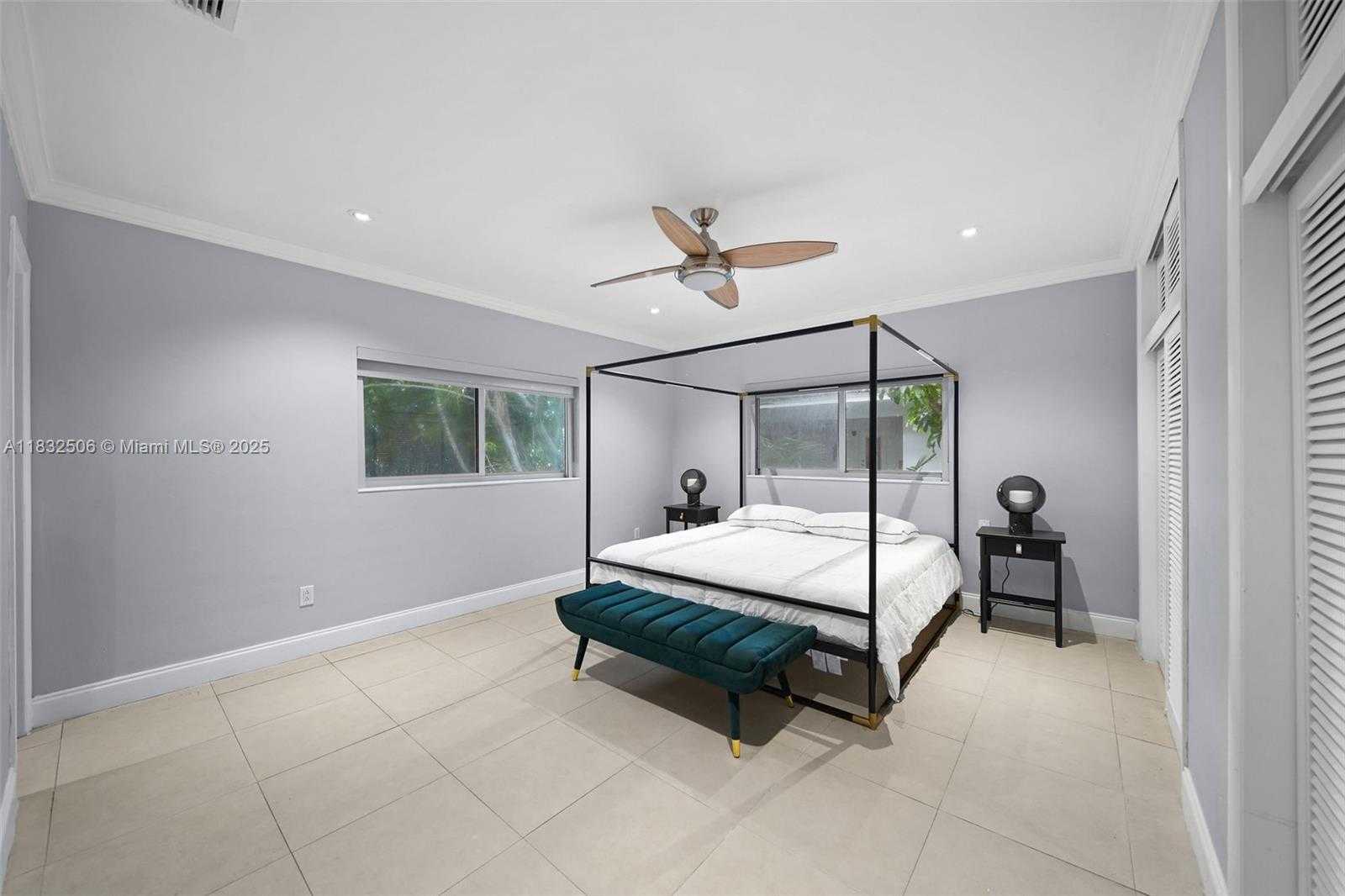 Small Image of 1145 101ST ST #4, Bay Harbor Islands Number 9