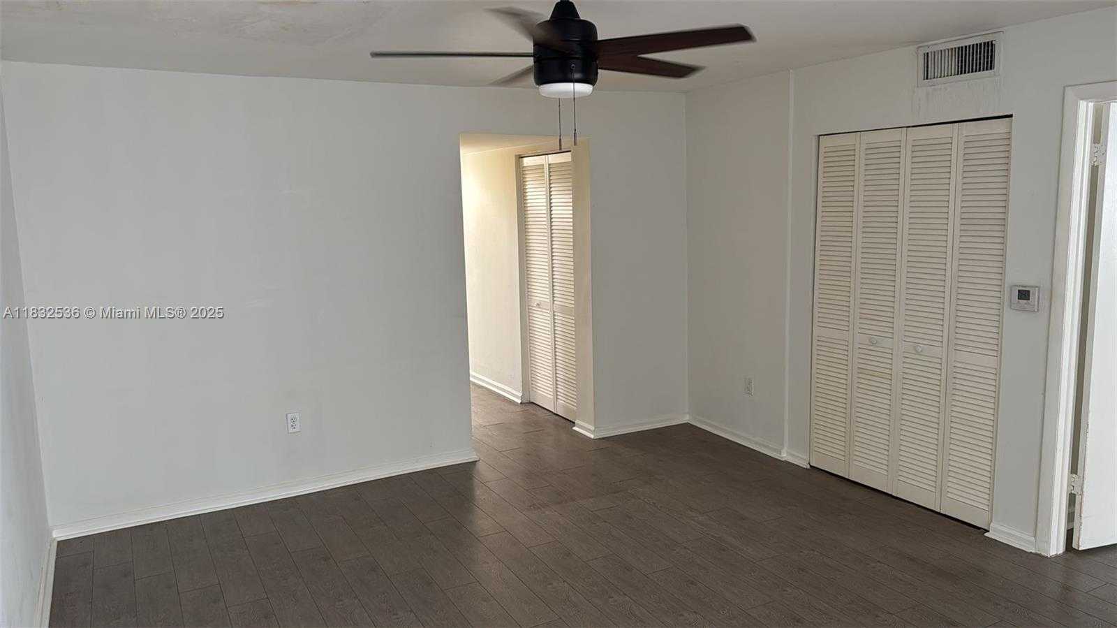 Small Image of 1615 MERIDIAN AVE #202, Miami Beach Number 3