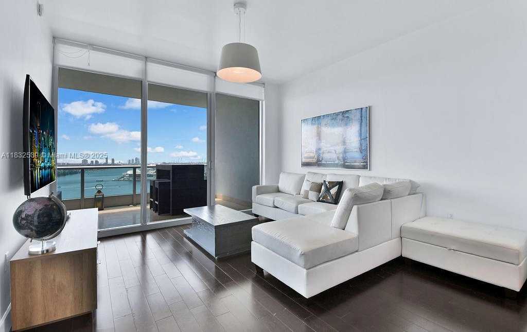 Small Image of 900 BISCAYNE BLVD #2507, Miami Number 11