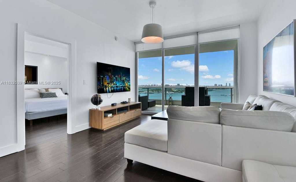 Small Image of 900 BISCAYNE BLVD #2507, Miami Number 13