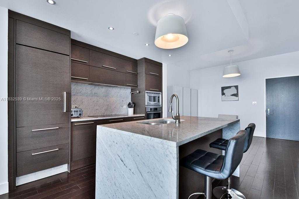 Small Image of 900 BISCAYNE BLVD #2507, Miami Number 14