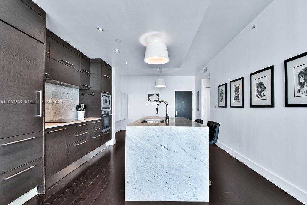 Small Image of 900 BISCAYNE BLVD #2507, Miami Number 15
