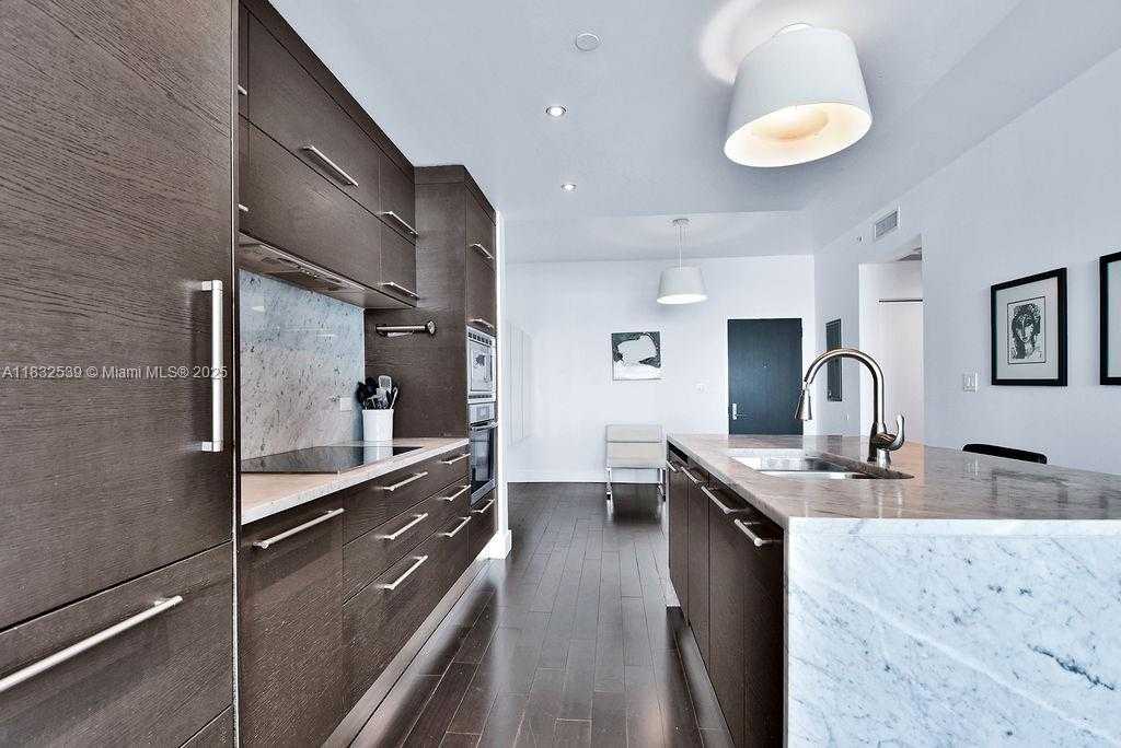 Small Image of 900 BISCAYNE BLVD #2507, Miami Number 16