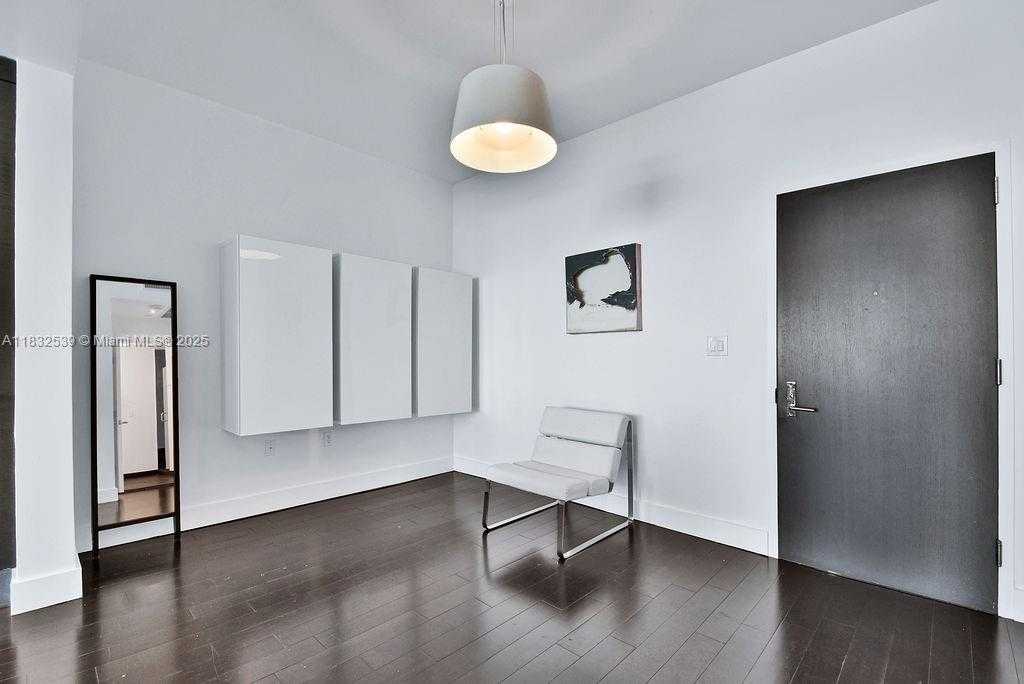Small Image of 900 BISCAYNE BLVD #2507, Miami Number 19