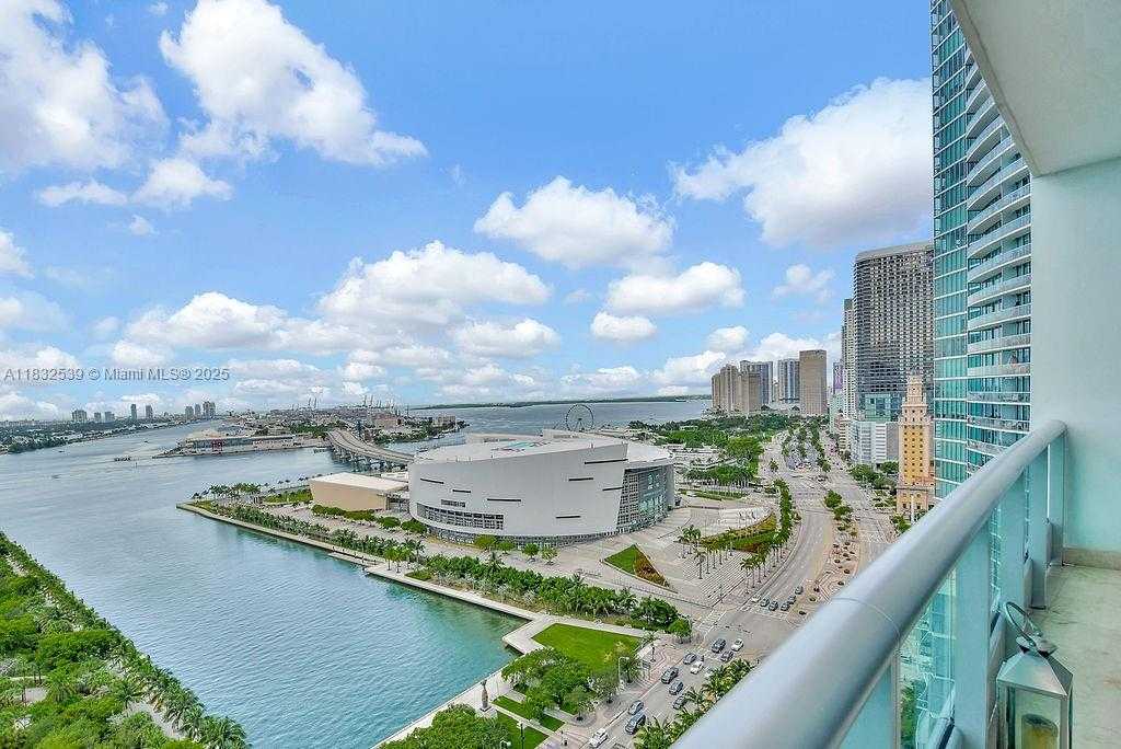 Small Image of 900 BISCAYNE BLVD #2507, Miami Number 26