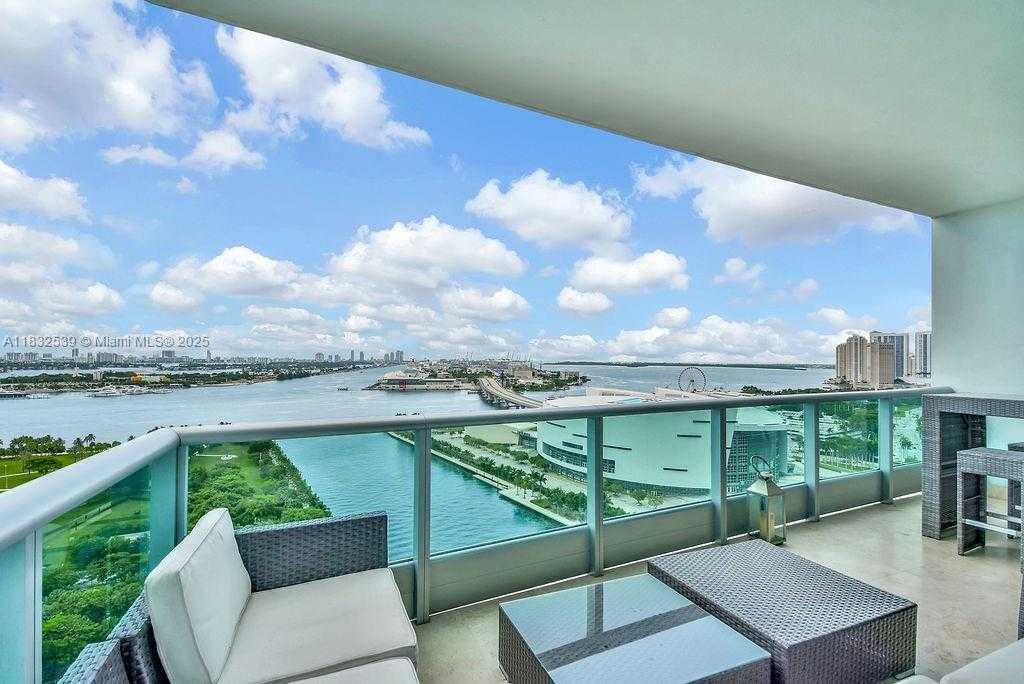 Small Image of 900 BISCAYNE BLVD #2507, Miami Number 35