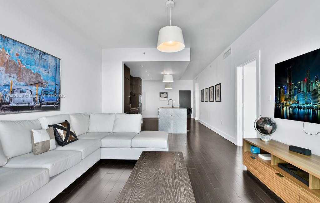 Small Image of 900 BISCAYNE BLVD #2507, Miami Number 7