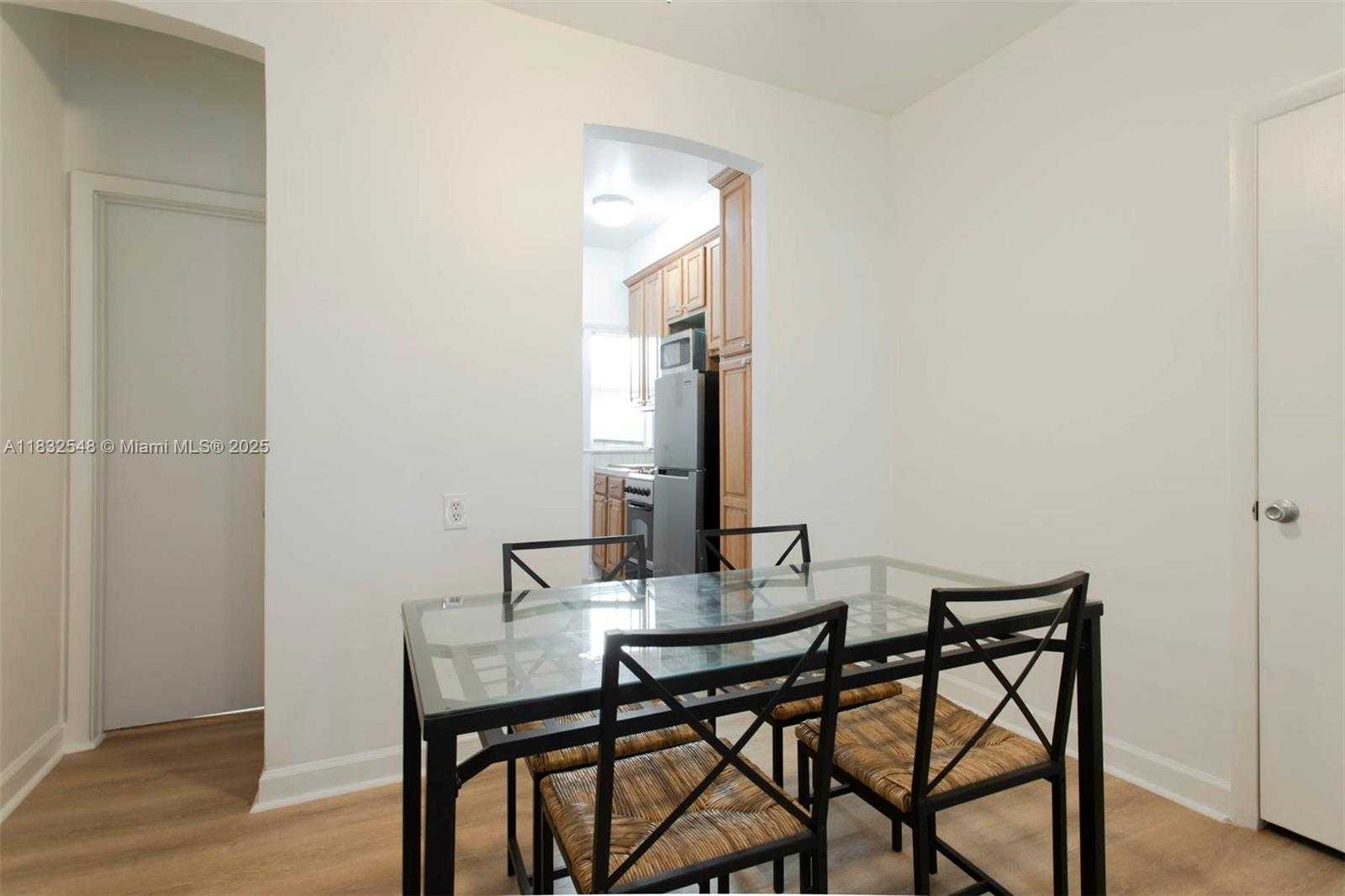 Small Image of 1561 LENOX AVE #10, Miami Beach Number 6
