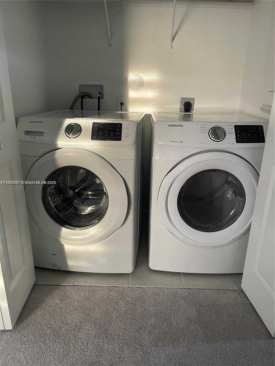 Small Image of 22960 SOUTH WEST 130TH AVE, Miami Number 12