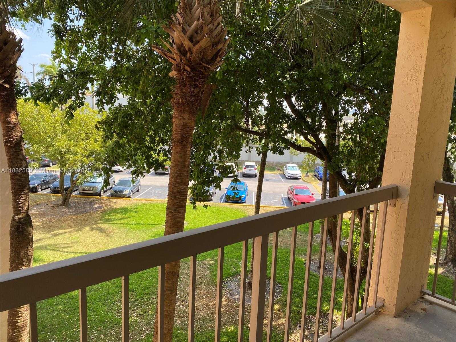 Small Image of 8100 GENEVA CT #339, Doral Number 10