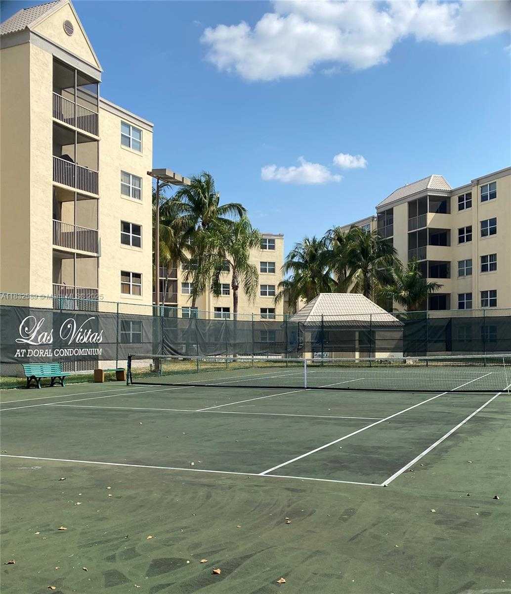 Small Image of 8100 GENEVA CT #339, Doral Number 14