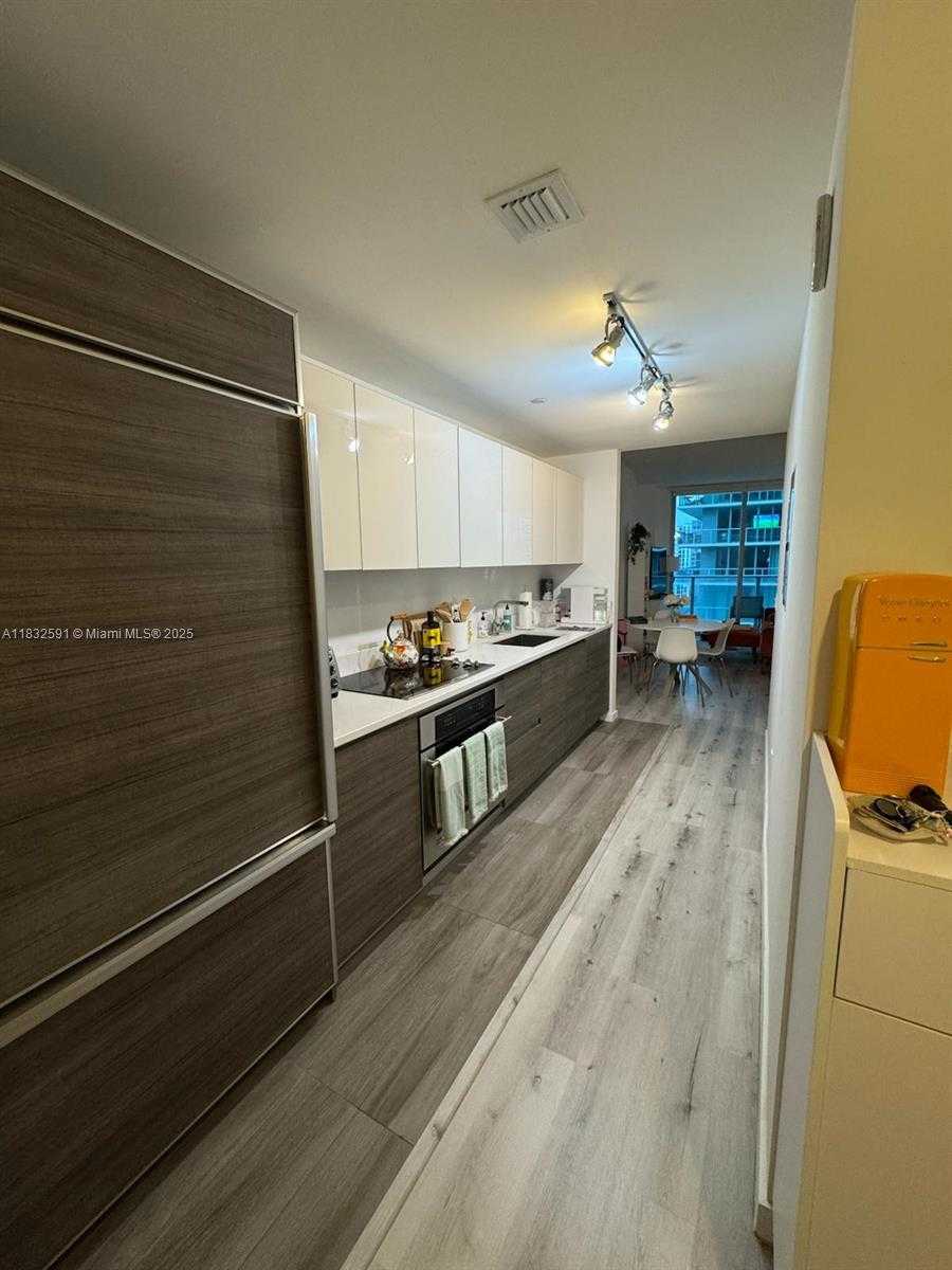 Small Image of 1100 SOUTH MIAMI AVE #1205, Miami Number 9