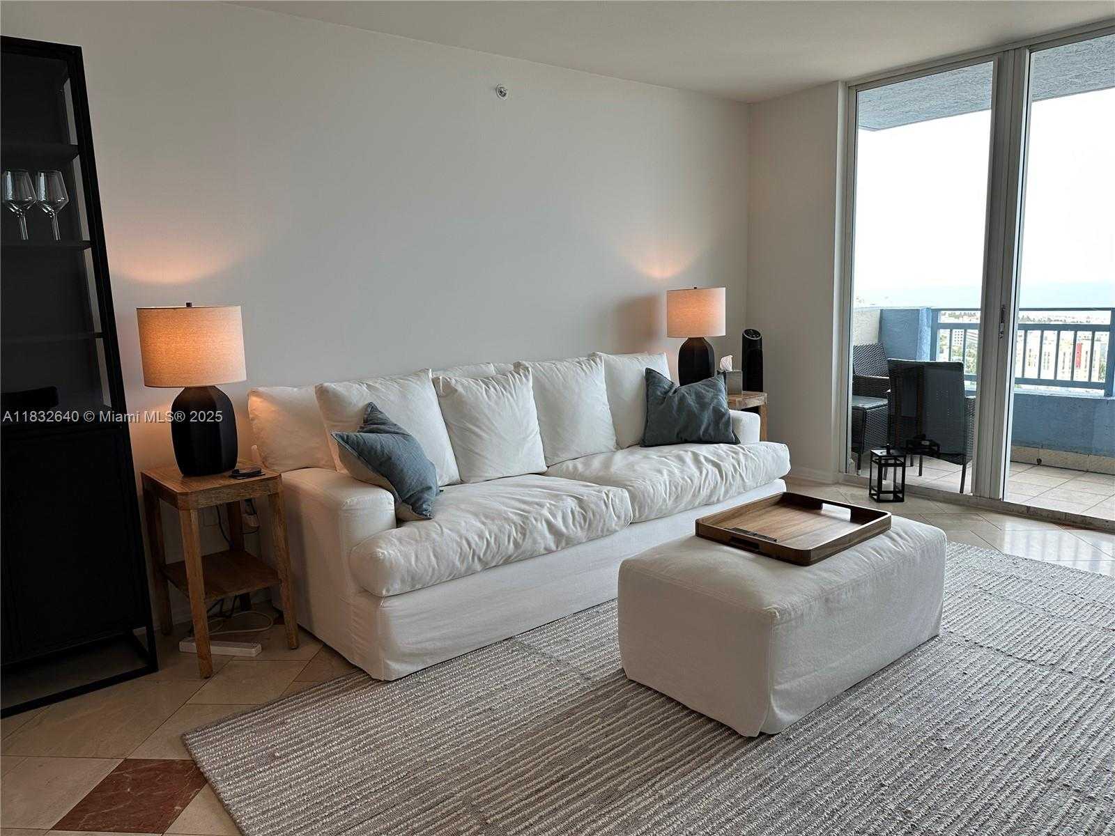 Small Image of 90 ALTON RD #2809, Miami Beach Number 2