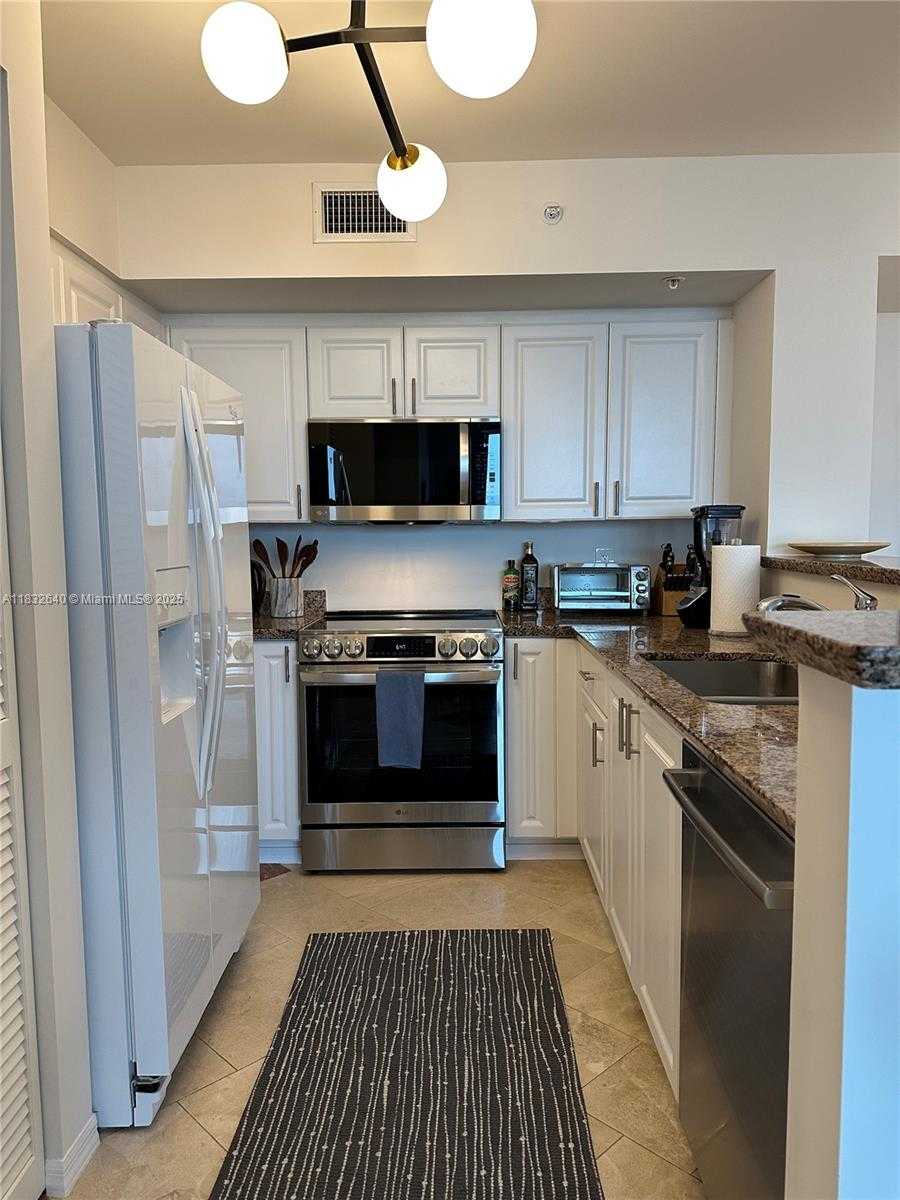 Small Image of 90 ALTON RD #2809, Miami Beach Number 4