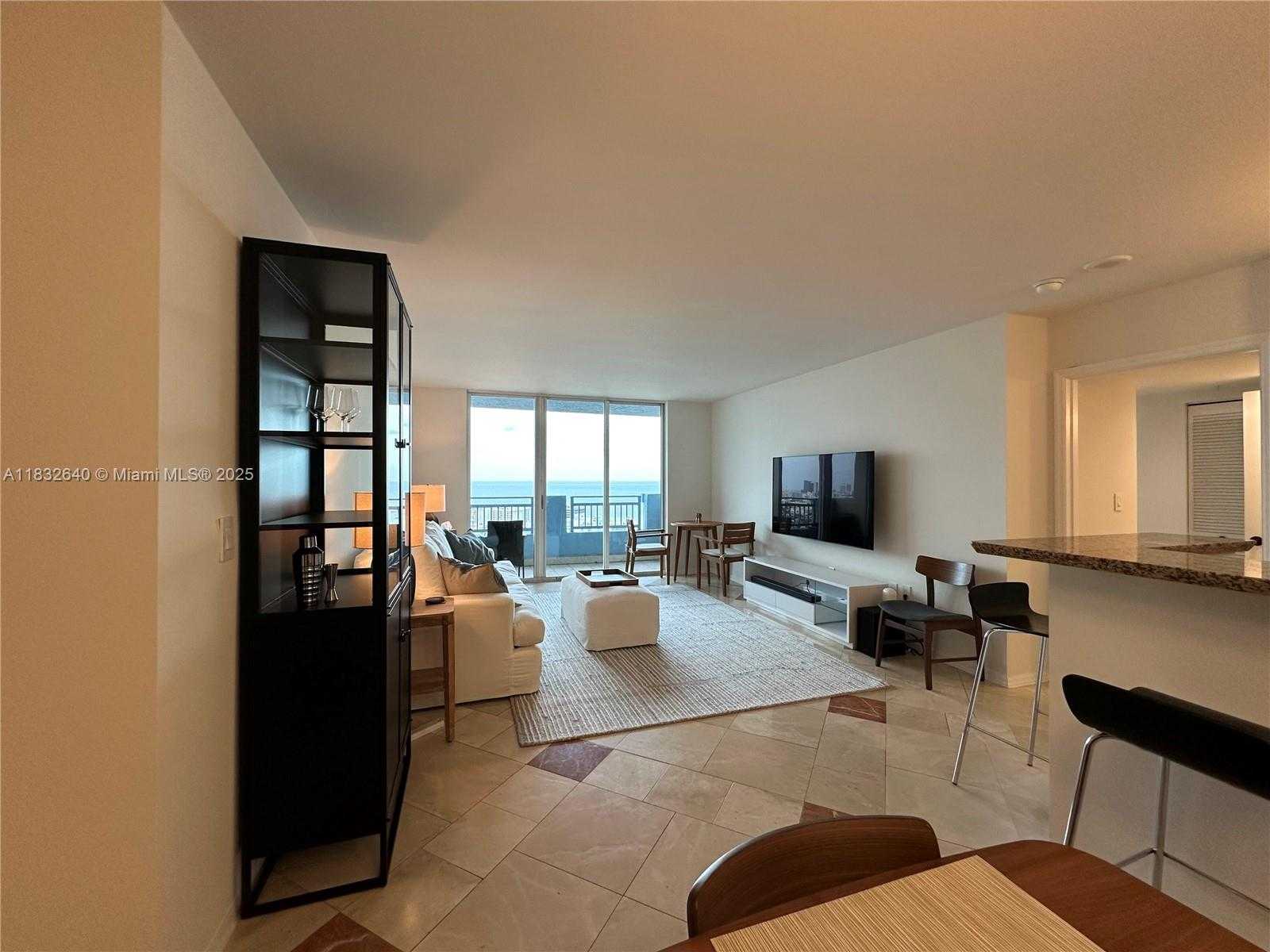 Small Image of 90 ALTON RD #2809, Miami Beach Number 6
