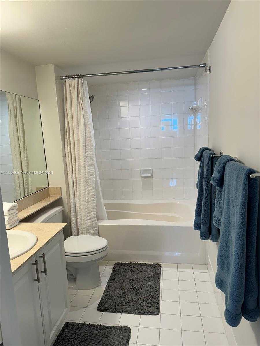 Small Image of 90 ALTON RD #2809, Miami Beach Number 9