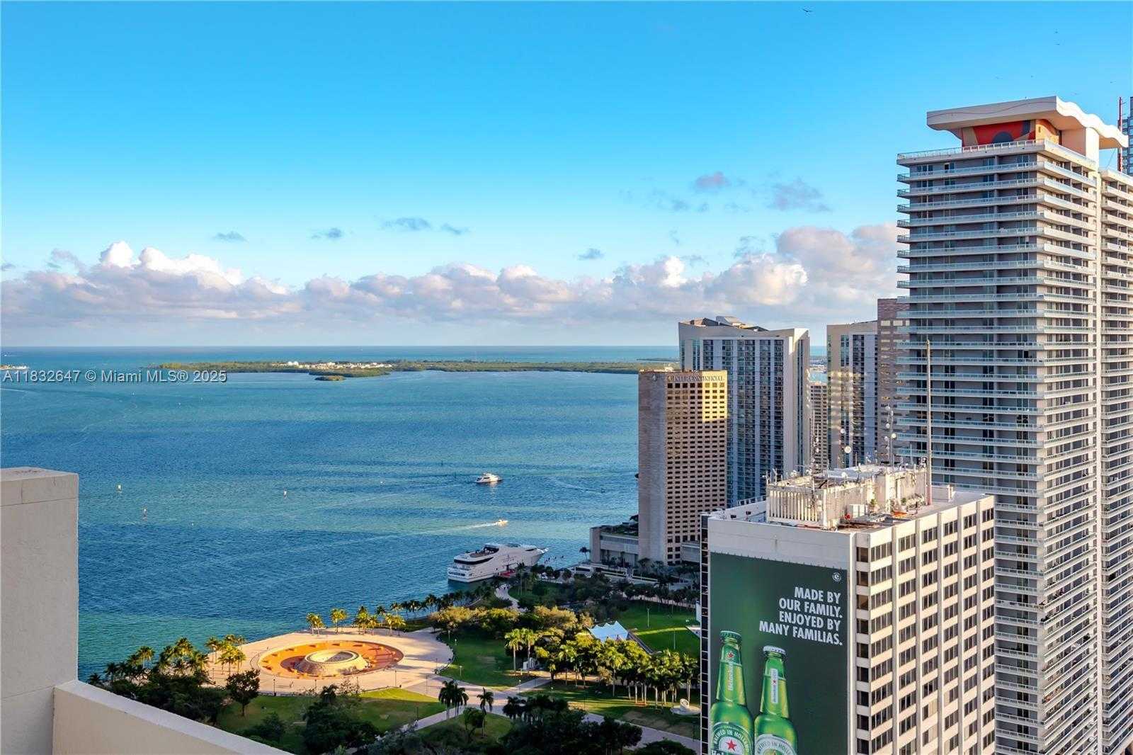 Small Image of 244 BISCAYNE BLVD #4108, Miami Number 18