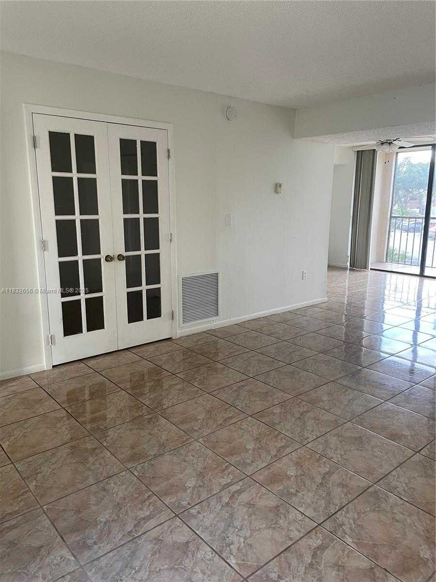 Small Image of Miami Number 2