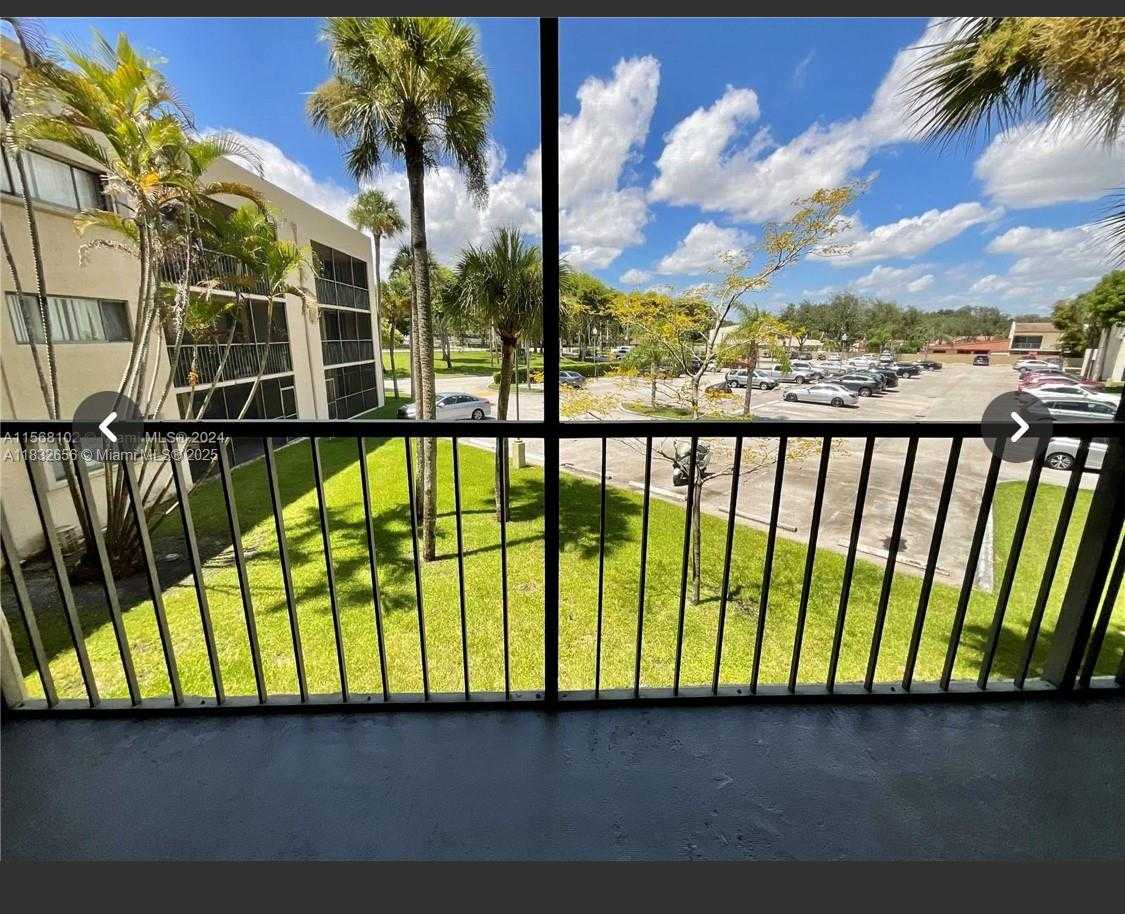 Small Image of Miami Number 9