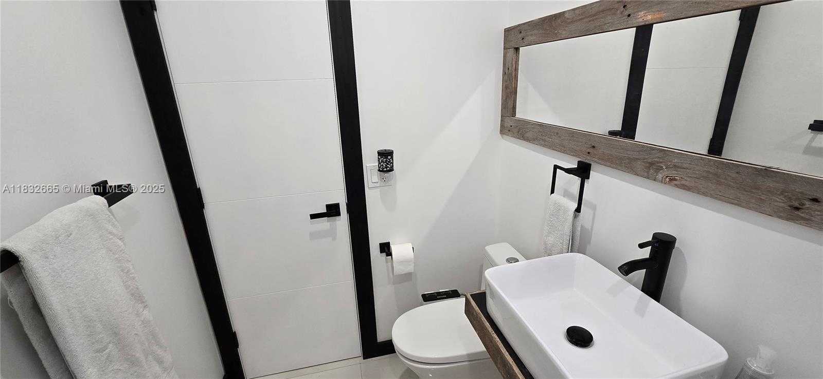 Small Image of 6471 SOUTH WEST 30TH ST, Miramar Number 16
