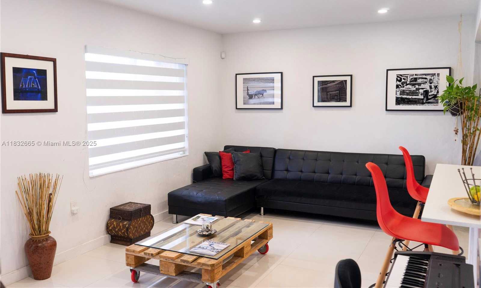 Small Image of 6471 SOUTH WEST 30TH ST, Miramar Number 4
