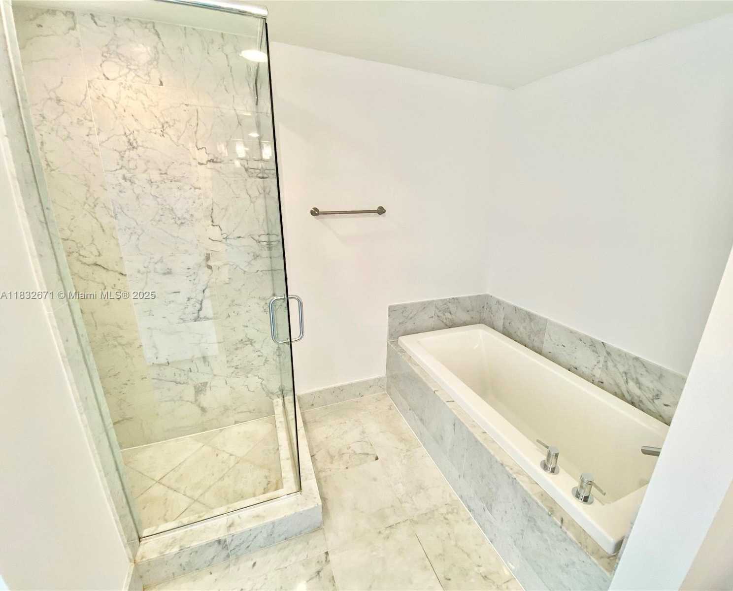 Small Image of 253 NORTH EAST 2ND ST #1401, Miami Number 25