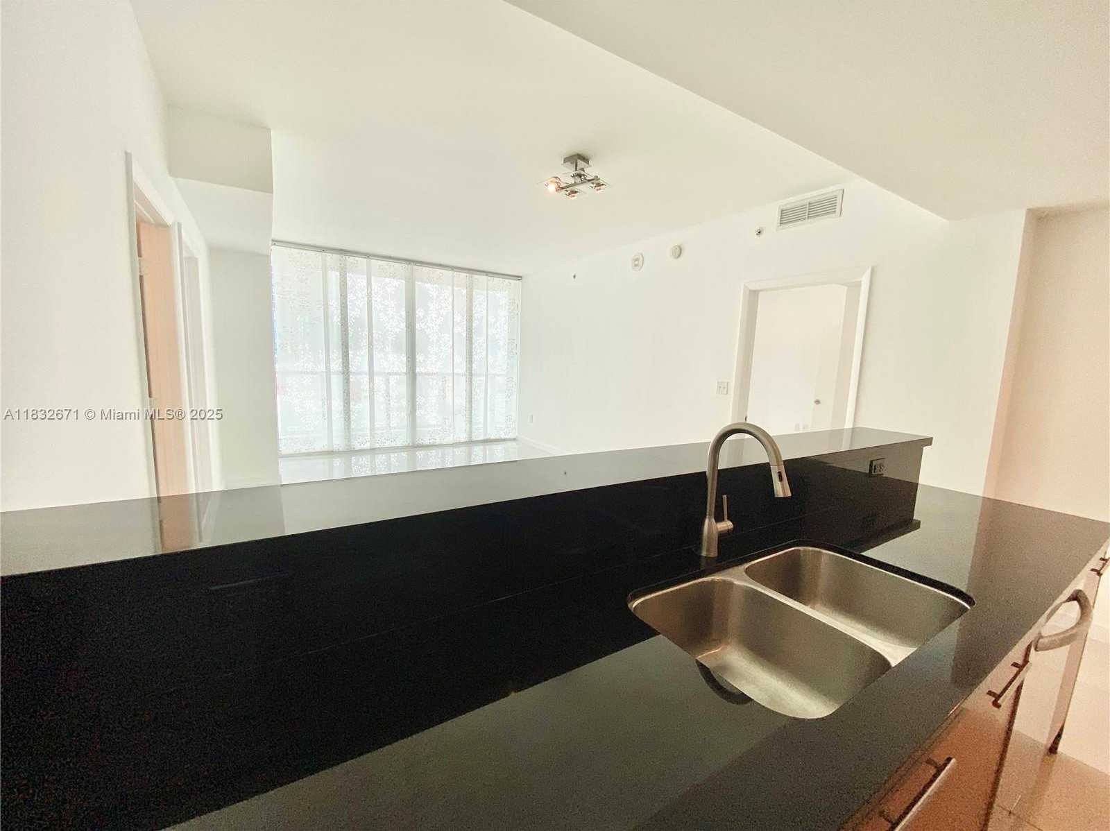 Small Image of 253 NORTH EAST 2ND ST #1401, Miami Number 31