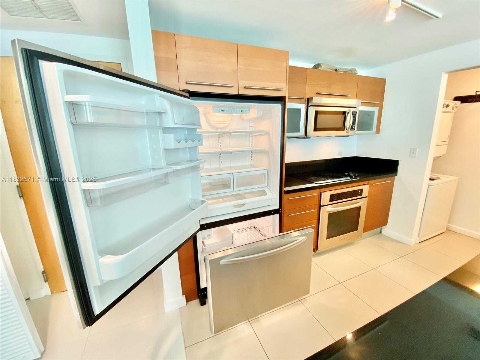 Small Image of 253 NORTH EAST 2ND ST #1401, Miami Number 32
