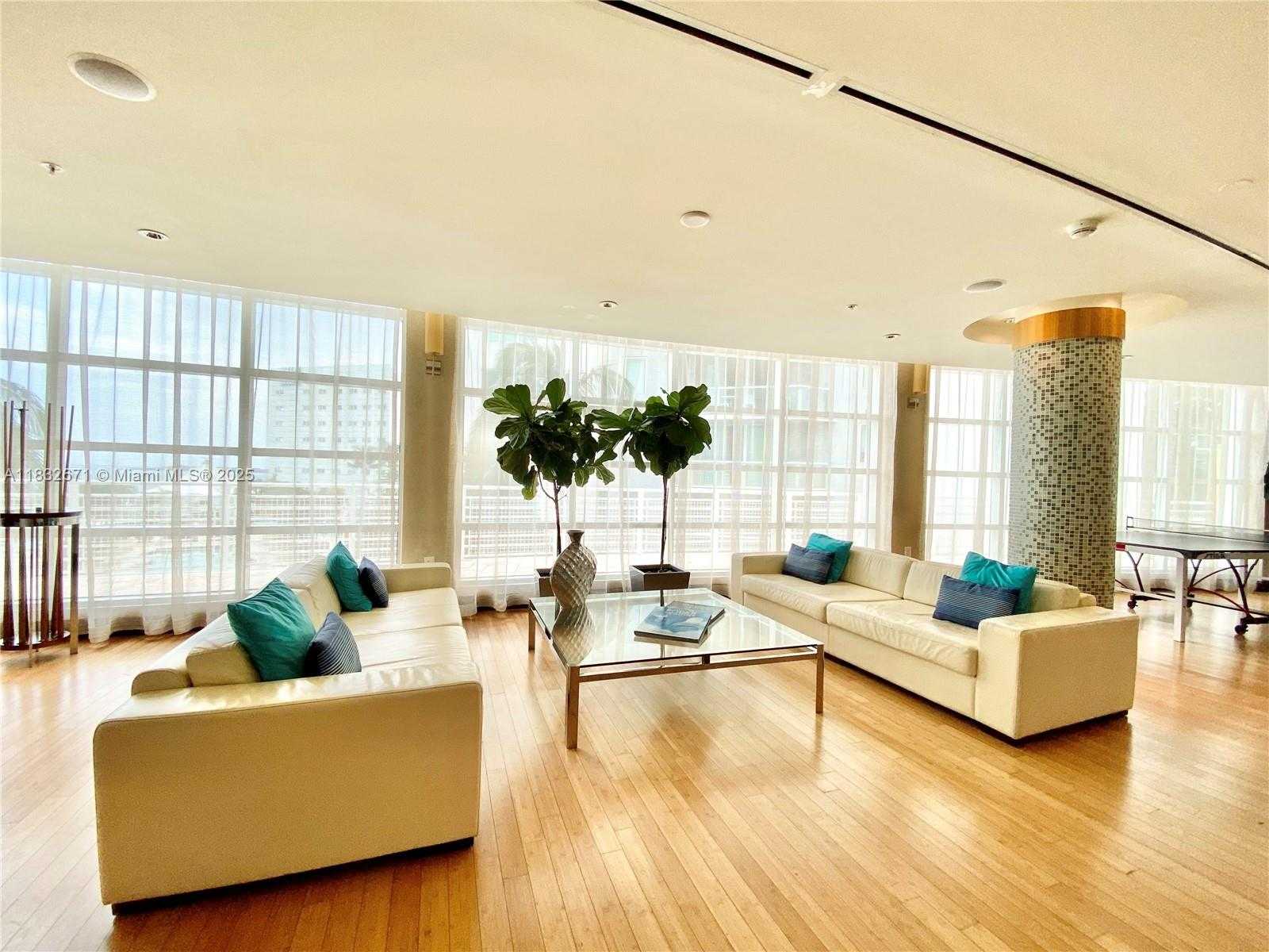 Small Image of 253 NORTH EAST 2ND ST #1401, Miami Number 43