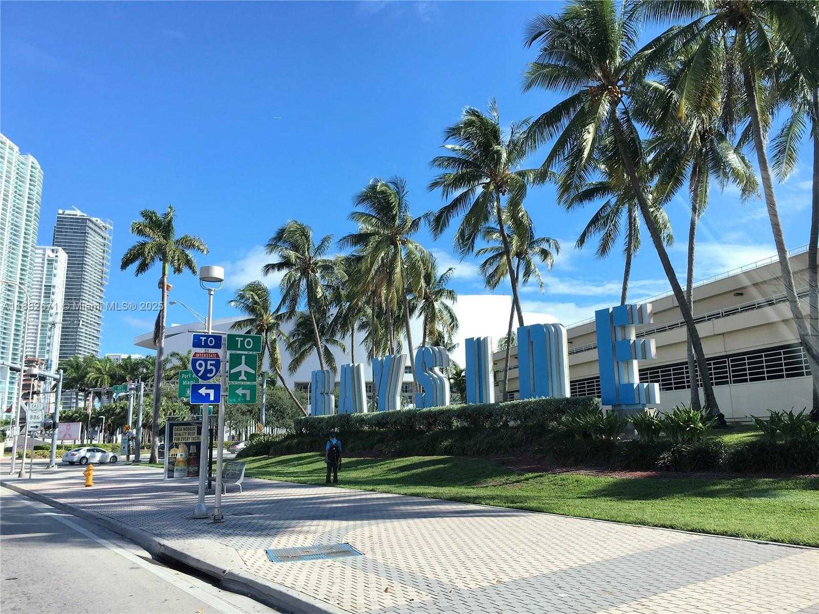 Small Image of 253 NORTH EAST 2ND ST #1401, Miami Number 57