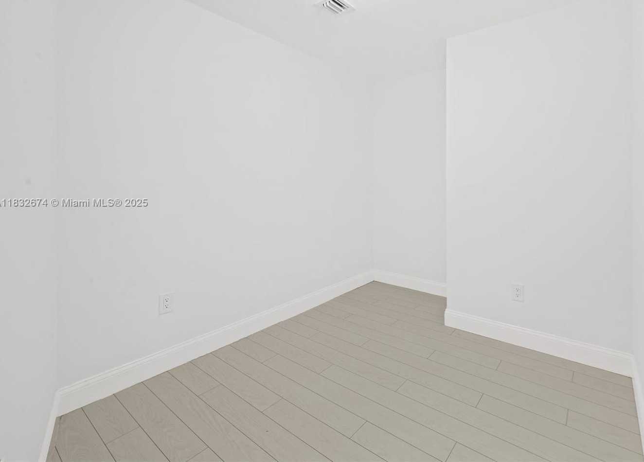 Small Image of 701 CRANDON BLVD #201, Key Biscayne Number 12