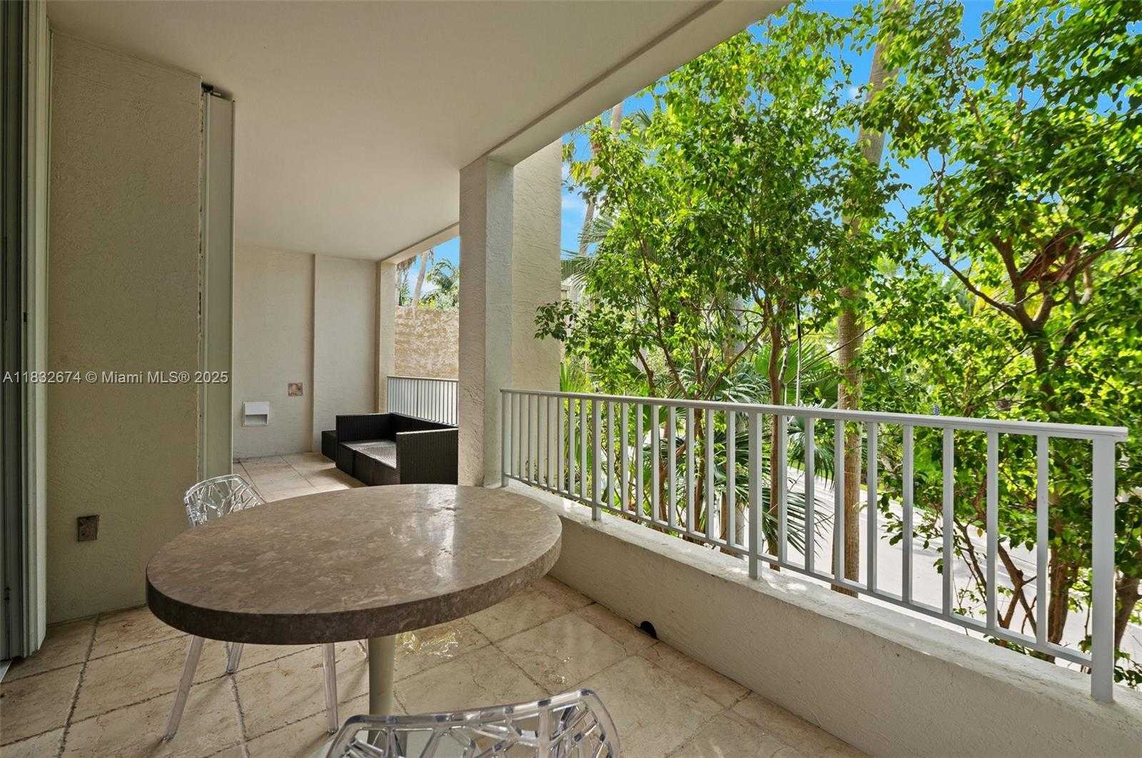 Small Image of 701 CRANDON BLVD #201, Key Biscayne Number 9