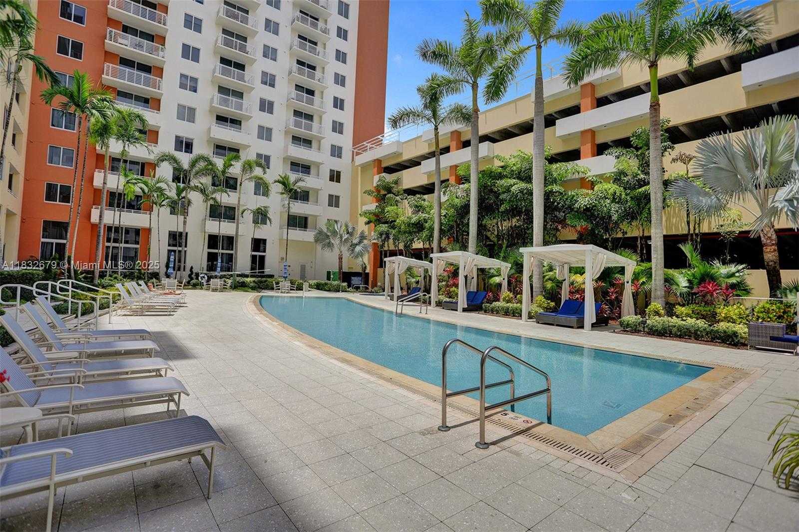 Small Image of 18800 NORTH EAST 29 AVE #621, Aventura Number 26