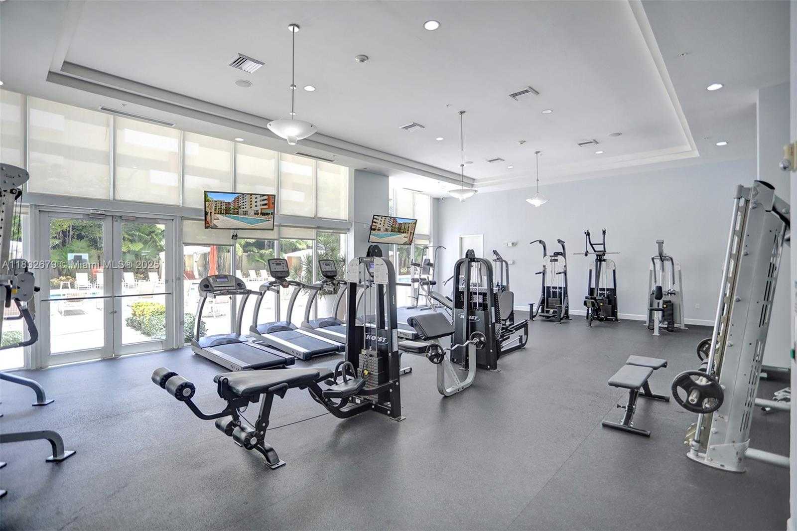 Small Image of 18800 NORTH EAST 29 AVE #621, Aventura Number 36