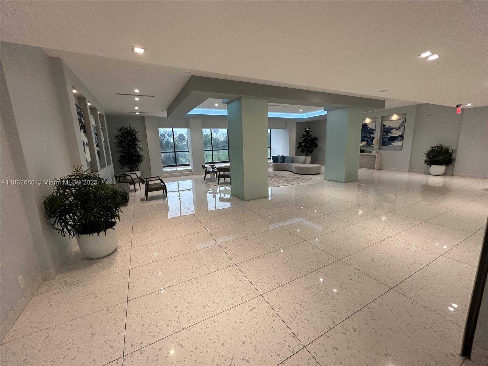 Small Image of 20335 E Country Club Dr, Aventura, FL 33180, USA Number 3